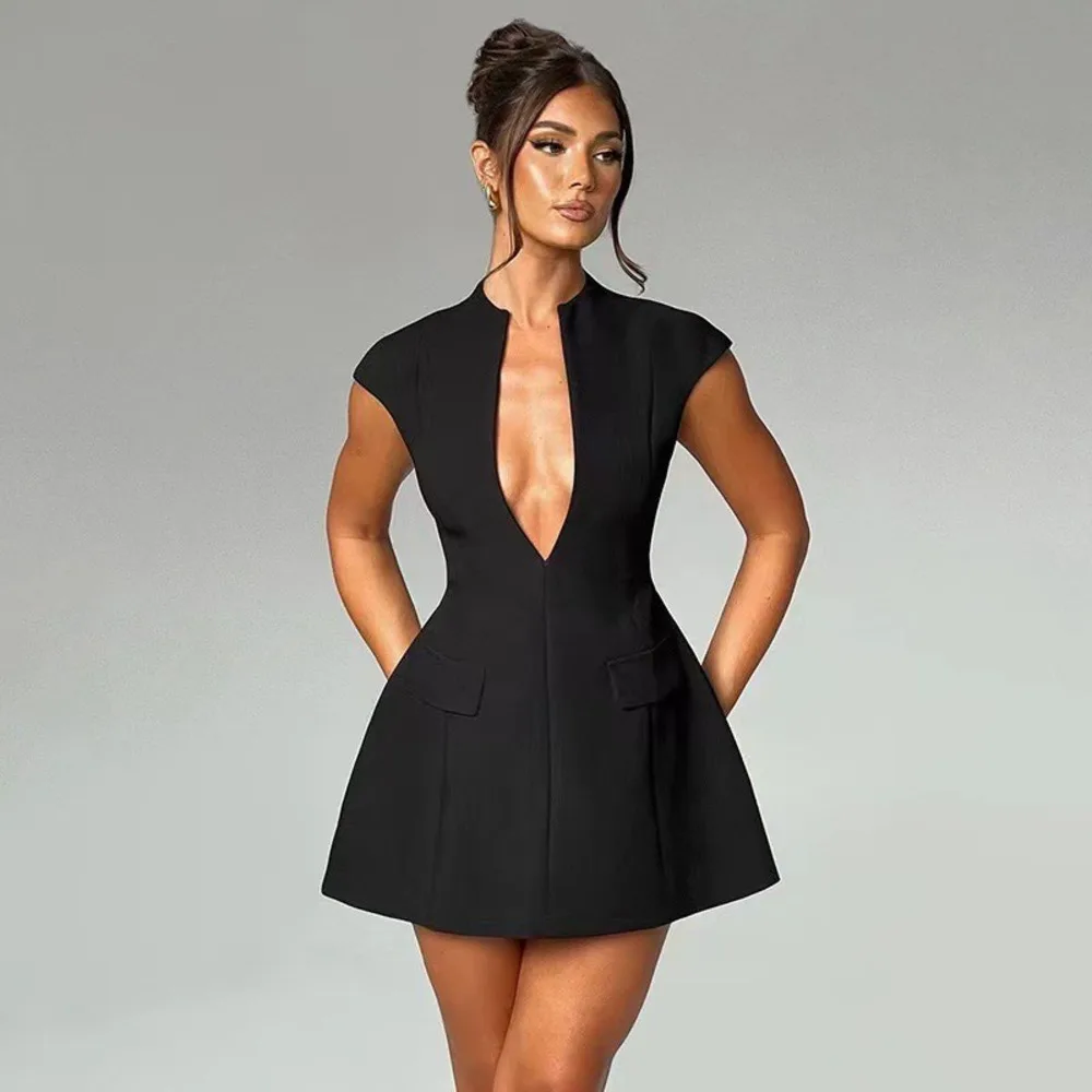 Sexy 2024 Summer Dress for Women Sleeveless V Neck Bodycon Mini Dress with Pockets High Waist Solid Color Short Dress
Sexy 2024 Summer Dress for Women Sleeveless V Neck Bodycon Mini Dress with Pockets High Waist Solid Color Short Dress