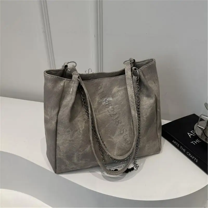 Large Capacity PU Leather Chain Handbag Shoulder Bag Underarm Bag for Daily Use 066F
Large Capacity PU Leather Chain Handbag Shoulder Bag Underarm Bag for Daily Use 066F