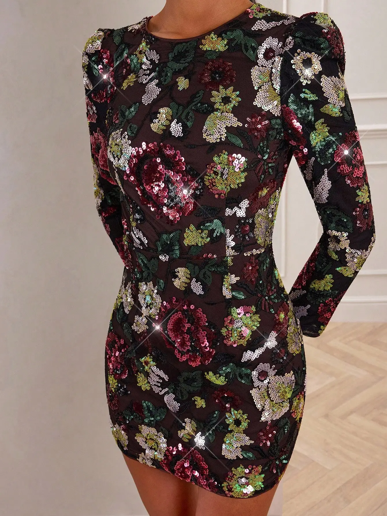 Женское мини-платье с цветочным принтом и пайетками, с длинными рукавами, облегающее, для вечеринок или торжественных мероприятий
Женское мини-платье с цветочным принтом и пайетками, с длинными рукавами, облегающее, для вечеринок или торжественных мероприятий