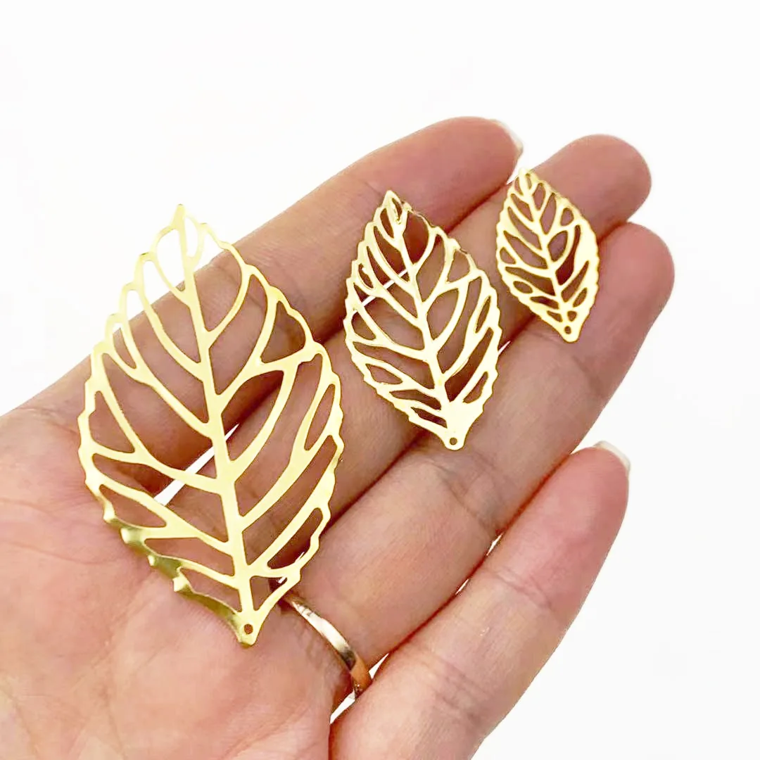 200pcs Metal Hollow Leaf Flower Film Bead For Sewing Cosplay Costume Ancient Bride Hair Headwear Bag Clothes Decoration
200pcs Metal Hollow Leaf Flower Film Bead For Sewing Cosplay Costume Ancient Bride Hair Headwear Bag Clothes Decoration
