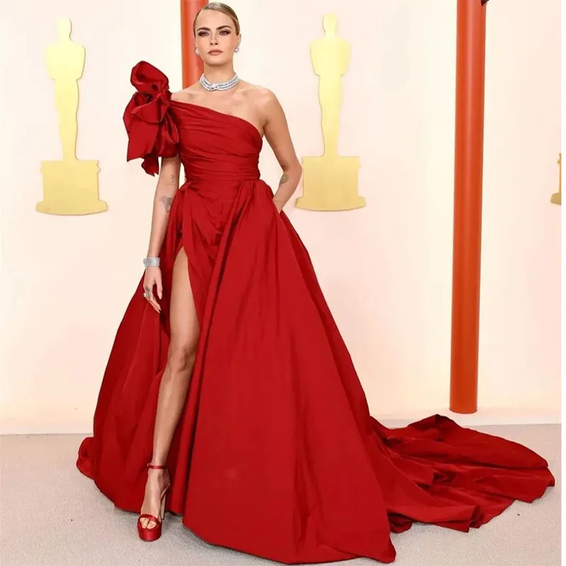 Elegant Long One Shoulder Celebrity Dresses with Slit A-Line Pleated Sweep Train Formal Evening Dresses for Women
Elegant Long One Shoulder Celebrity Dresses with Slit A-Line Pleated Sweep Train Formal Evening Dresses for Women