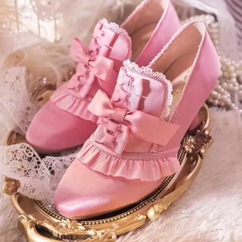 Pink Satin Butterfly Knot Lolita Shoes Round Toe Short Heels Lace Fringe Slip On Female Banquet Dress Shoes White Red
Pink Satin Butterfly Knot Lolita Shoes Round Toe Short Heels Lace Fringe Slip On Female Banquet Dress Shoes White Red