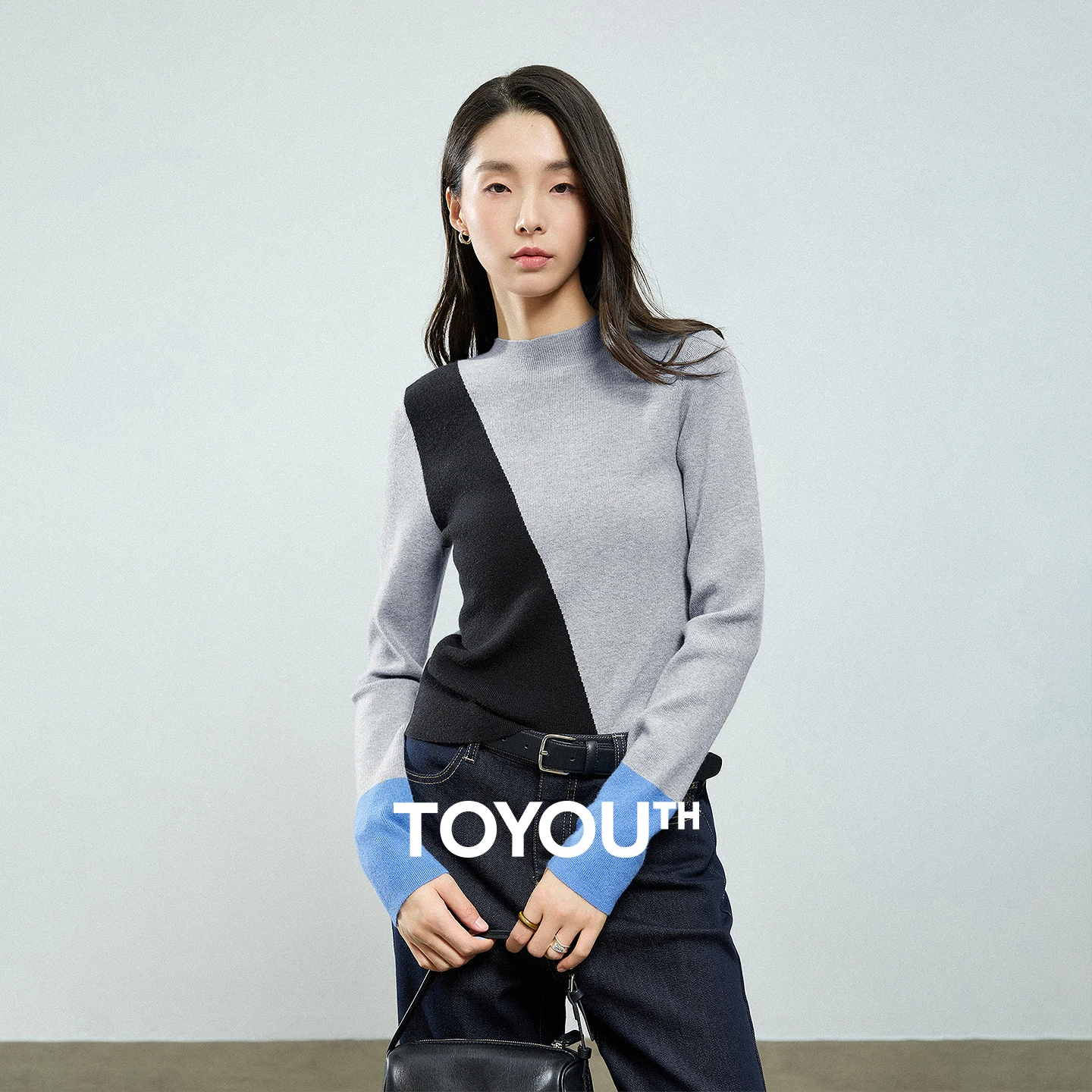 TOYOUTH Women Knitted Sweater 2025 Autumn New Color Contrast Splicing Slim Fit Stand up Collar Retro Base Tops
TOYOUTH Women Knitted Sweater 2025 Autumn New Color Contrast Splicing Slim Fit Stand up Collar Retro Base Tops
