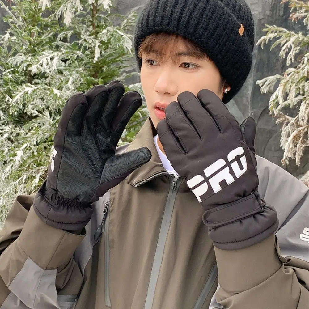 Thermal Full Finger Skiing Gloves Plush Waterproof Winter Warm Gloves Thick Windproof Motorcycle Gloves Riding
Thermal Full Finger Skiing Gloves Plush Waterproof Winter Warm Gloves Thick Windproof Motorcycle Gloves Riding