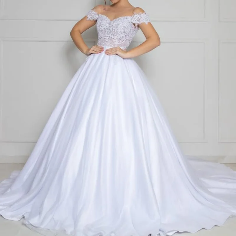 Customized white ivory Ball Gown Royal Wedding Dresses Long tail Tull pearl applique Made Robe De 
Customized white ivory Ball Gown Royal Wedding Dresses Long tail Tull pearl applique Made Robe De