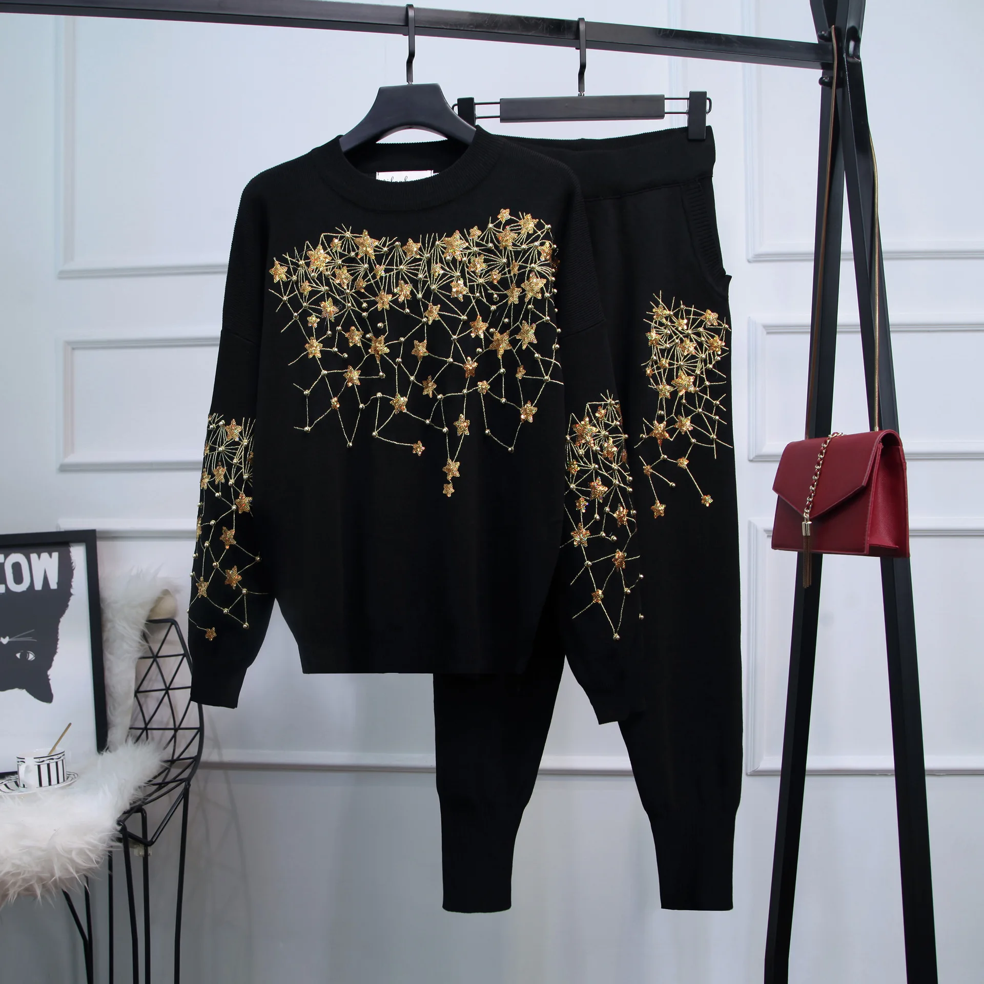 TEELYNN Knitted Two Piece Sets for Women Vintage Gold Sequins Floral Long Sleeve Sweater Autumn 2022 High Waist Sport Pants Set
TEELYNN Knitted Two Piece Sets for Women Vintage Gold Sequins Floral Long Sleeve Sweater Autumn 2022 High Waist Sport Pants Set