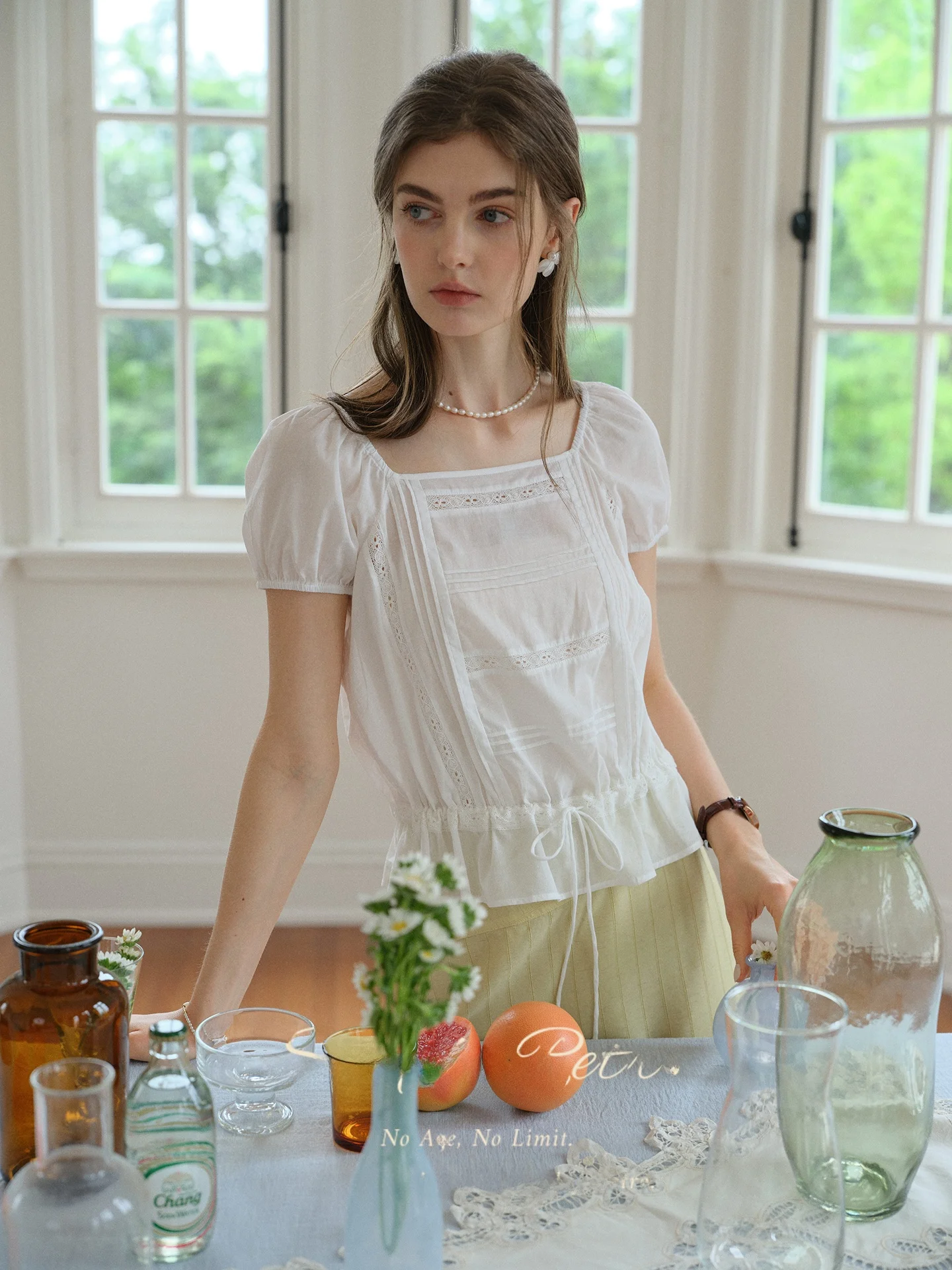 SimpleRetro Monet Garden Women's Cotton Shirt Hollow out Square Collar Bubble Sleeve Breathable Comfortable French Style Top
SimpleRetro Monet Garden Women's Cotton Shirt Hollow out Square Collar Bubble Sleeve Breathable Comfortable French Style Top
