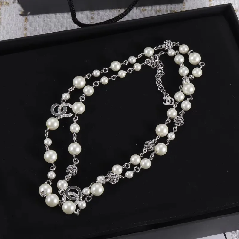 Fragrant Home Sweater Chain Vintage Pearl Letter Necklace Light Luxury socialite style Sweater Chain Versatile
Fragrant Home Sweater Chain Vintage Pearl Letter Necklace Light Luxury socialite style Sweater Chain Versatile