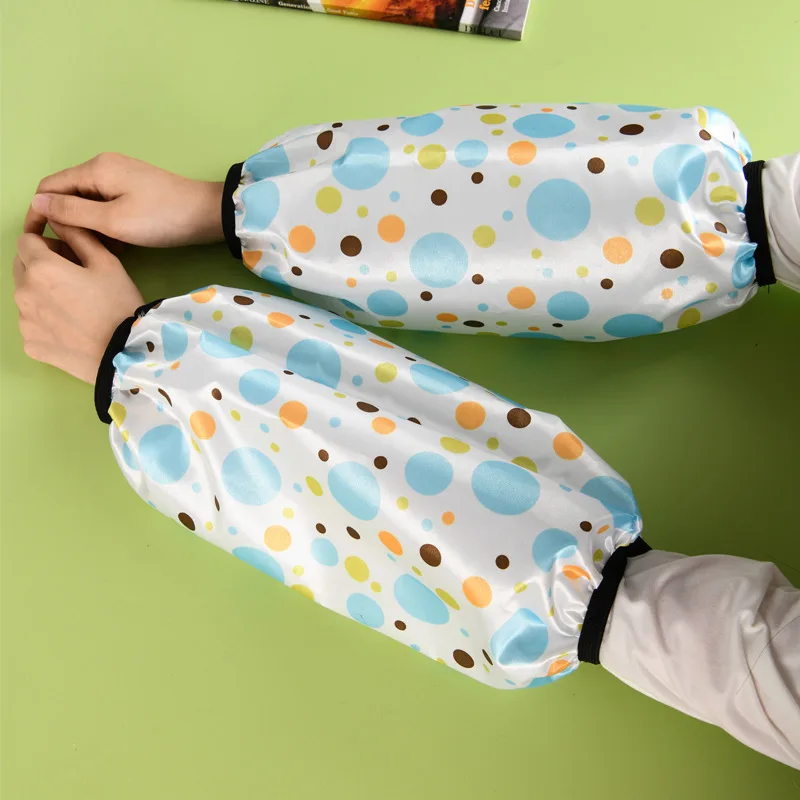 Women Cute Cartoon Oversleeves Thickened Waterproof Oilproof Arm Guards Kitchen Anti-stain Protective Sleeves
Women Cute Cartoon Oversleeves Thickened Waterproof Oilproof Arm Guards Kitchen Anti-stain Protective Sleeves