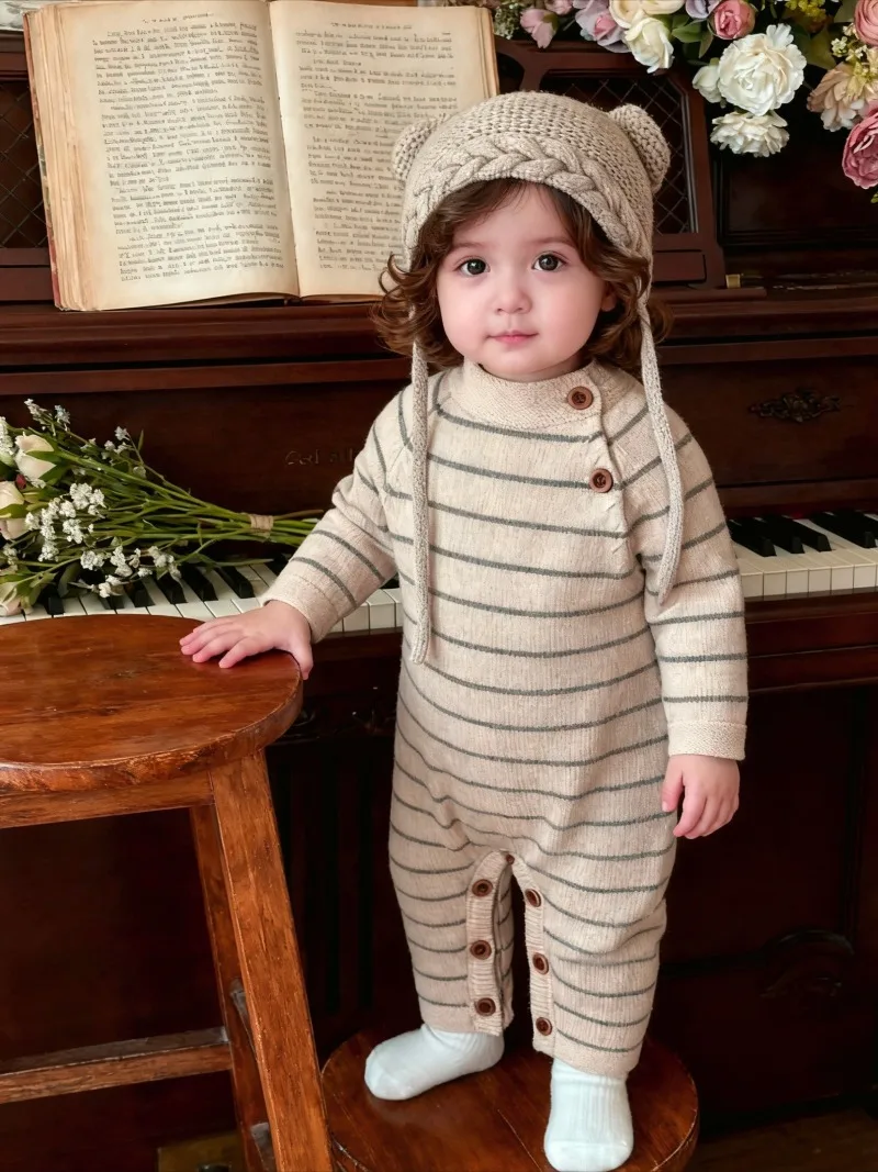 Осенняя корейская полосатая детская одежда с запахом, детский мягкий вязаный альпинистский костюм с длинными рукавами, мягкий и теплый комбинезон и цельный комбинезон
Осенняя корейская полосатая детская одежда с запахом, детский мягкий вязаный альпинистский костюм с длинными рукавами, мягкий и теплый комбинезон и цельный комбинезон