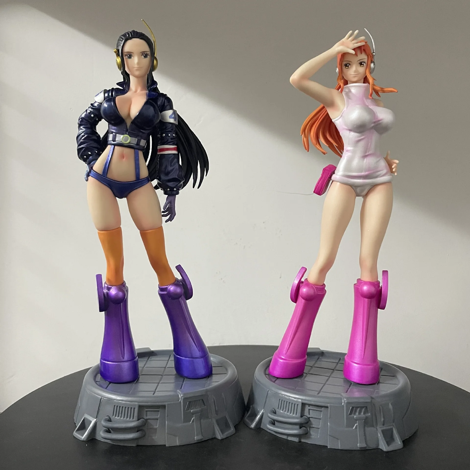 26cm One Piece Anime Figures Sexy Gril Nami Robin Action Figurine Stand Model Nami Nico Robin Statue Doll Collect Toys XmasGifts
26cm One Piece Anime Figures Sexy Gril Nami Robin Action Figurine Stand Model Nami Nico Robin Statue Doll Collect Toys XmasGifts