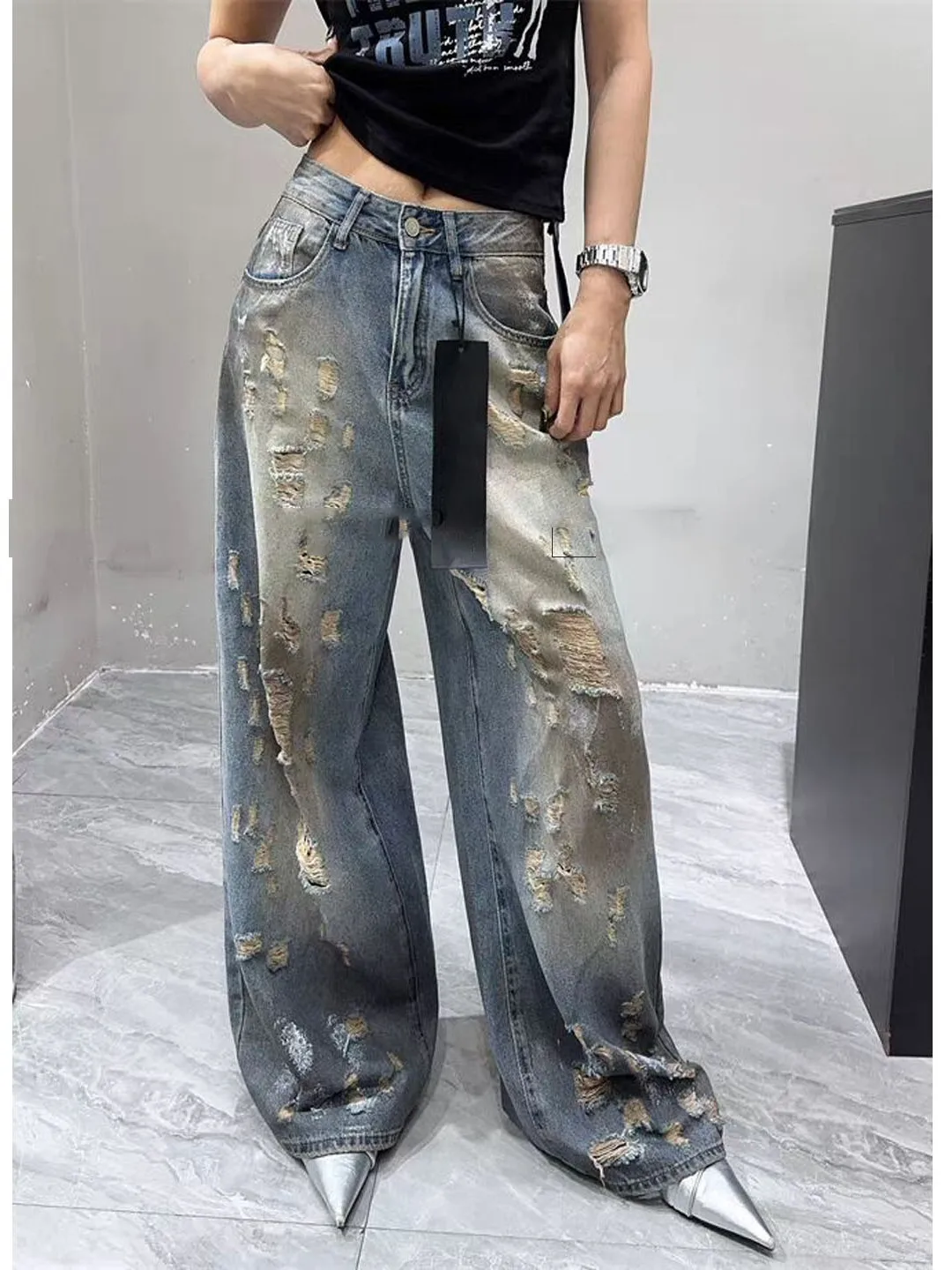 Retro High Street American Spicy Girl Wide Leg Jeans Women Loose Slimming Hole Dyeing Long Pants Vintage Wear Resistant
Retro High Street American Spicy Girl Wide Leg Jeans Women Loose Slimming Hole Dyeing Long Pants Vintage Wear Resistant