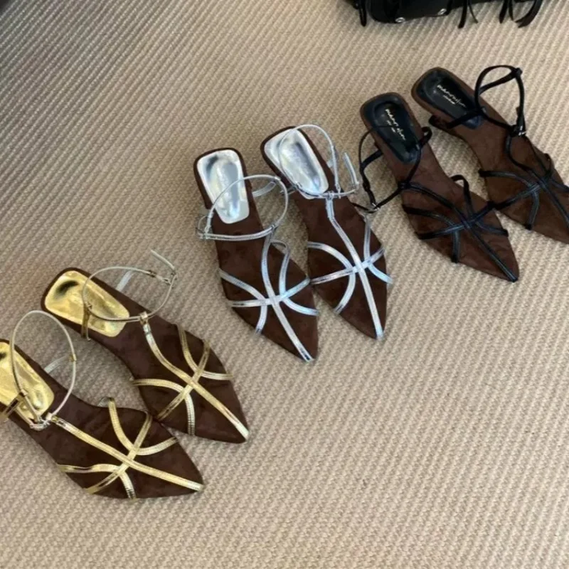 2026 Summer New Strange Style Heel Pointed Women's High Heel Sandals Vintage Cross Strap Roman Fashionable Sandals for Women
2026 Summer New Strange Style Heel Pointed Women's High Heel Sandals Vintage Cross Strap Roman Fashionable Sandals for Women