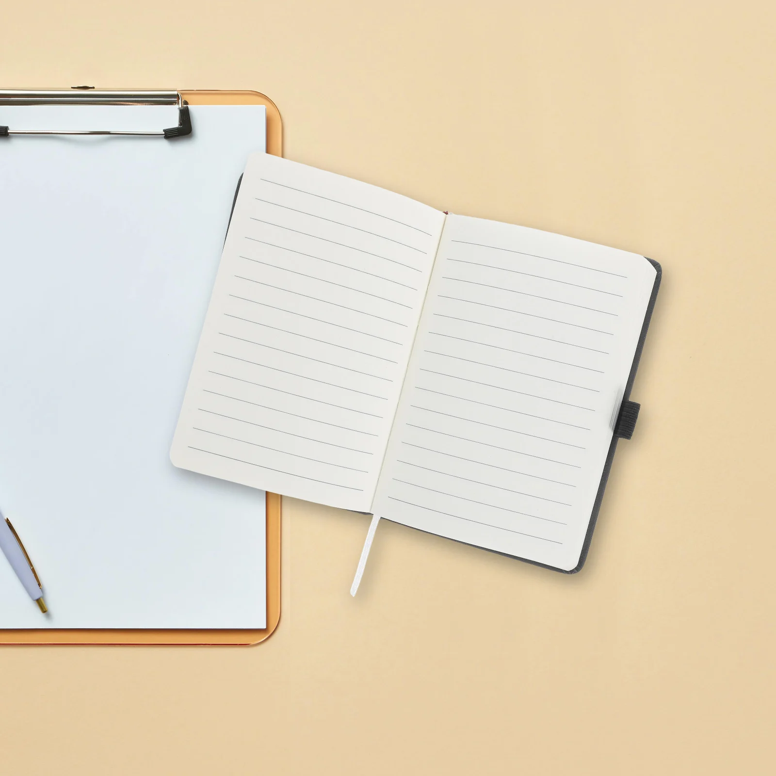 Piano Notebook A6 Size Music Theme Gifts Christmas Note Pads Smooth Paper Portable Planner Diary Drawing Book Musical Elements
Piano Notebook A6 Size Music Theme Gifts Christmas Note Pads Smooth Paper Portable Planner Diary Drawing Book Musical Elements