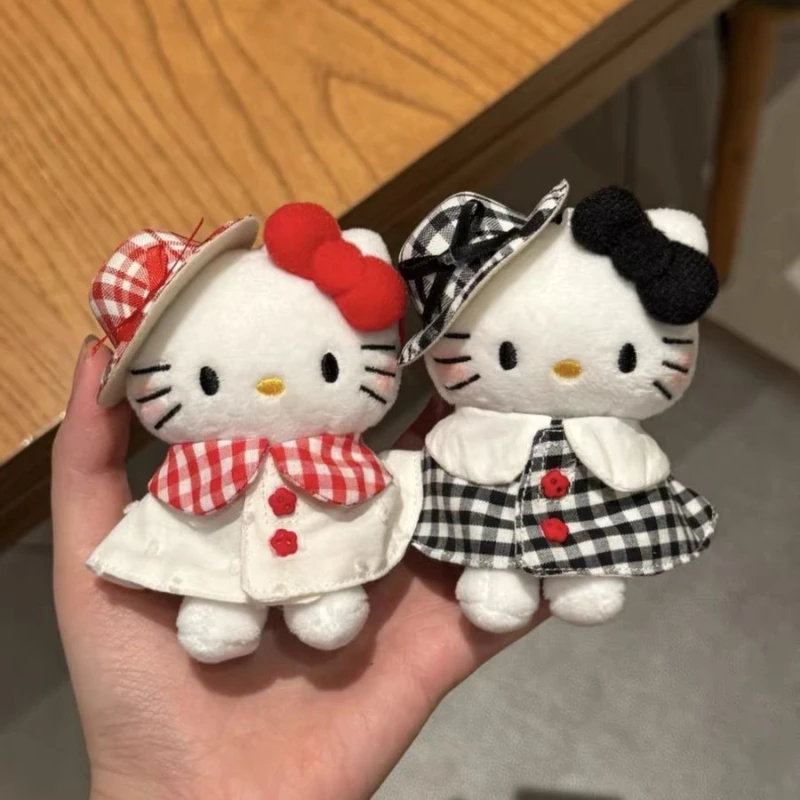 Sanrio Hello Kitty кукла брелок милый аниме мультфильм юбка сумка KT в форме сердца пряжка кукла сумка кулон украшения игрушки подарок
Sanrio Hello Kitty кукла брелок милый аниме мультфильм юбка сумка KT в форме сердца пряжка кукла сумка кулон украшения игрушки подарок