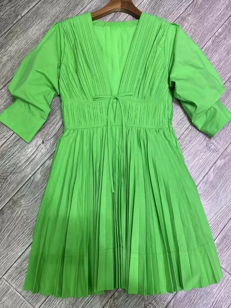 Women's 2024 Vintage Green Blue Half Puff Sleeve Ruched Deep-V Neck High Street New Summer Collection Mini Dress
Women's 2024 Vintage Green Blue Half Puff Sleeve Ruched Deep-V Neck High Street New Summer Collection Mini Dress