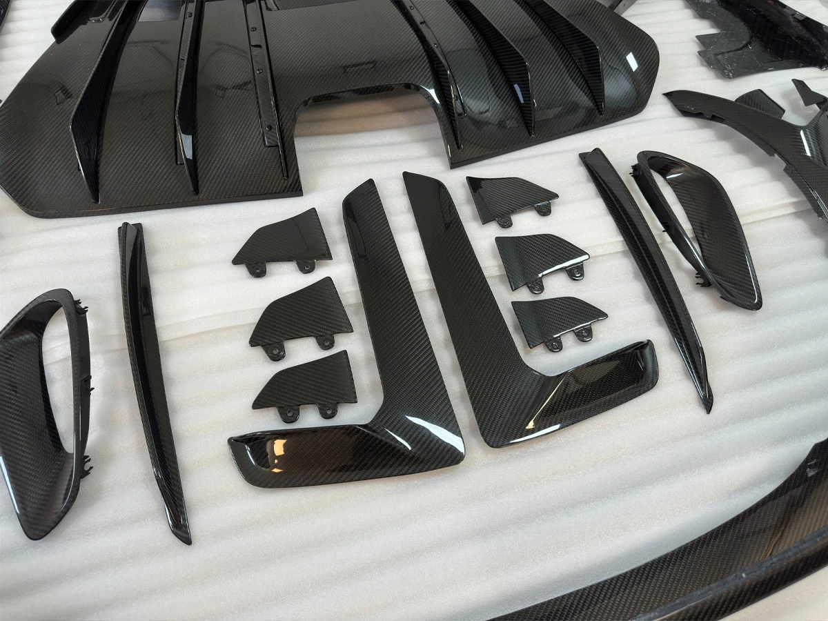 992 GT3 RS OEM Style Car Body Air Intake Fitment Dry Carbon Fiber Body Kit Automotive Accessories For 911 GT3 RS
992 GT3 RS OEM Style Car Body Air Intake Fitment Dry Carbon Fiber Body Kit Automotive Accessories For 911 GT3 RS