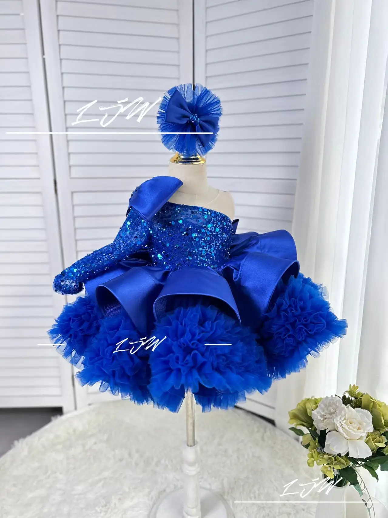 2025 Single shoulder bow fluffy Girl Dress Little Princess Wedding Party Flower Girl Dress Formal Event Kids Gifts pageant dress
2025 Single shoulder bow fluffy Girl Dress Little Princess Wedding Party Flower Girl Dress Formal Event Kids Gifts pageant dress