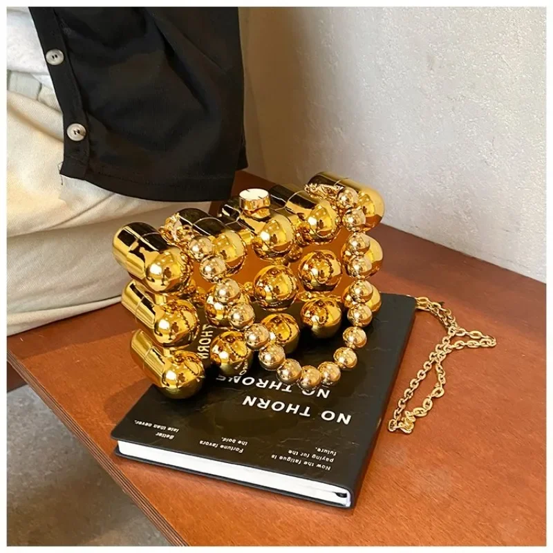 Модные банкетные акриловые женские сумки на плечо, новинка 2025, хит продаж, сумки для женщин, сумка через плечо с магнитной пряжкой Advanced Sense
Модные банкетные акриловые женские сумки на плечо, новинка 2025, хит продаж, сумки для женщин, сумка через плечо с магнитной пряжкой Advanced Sense