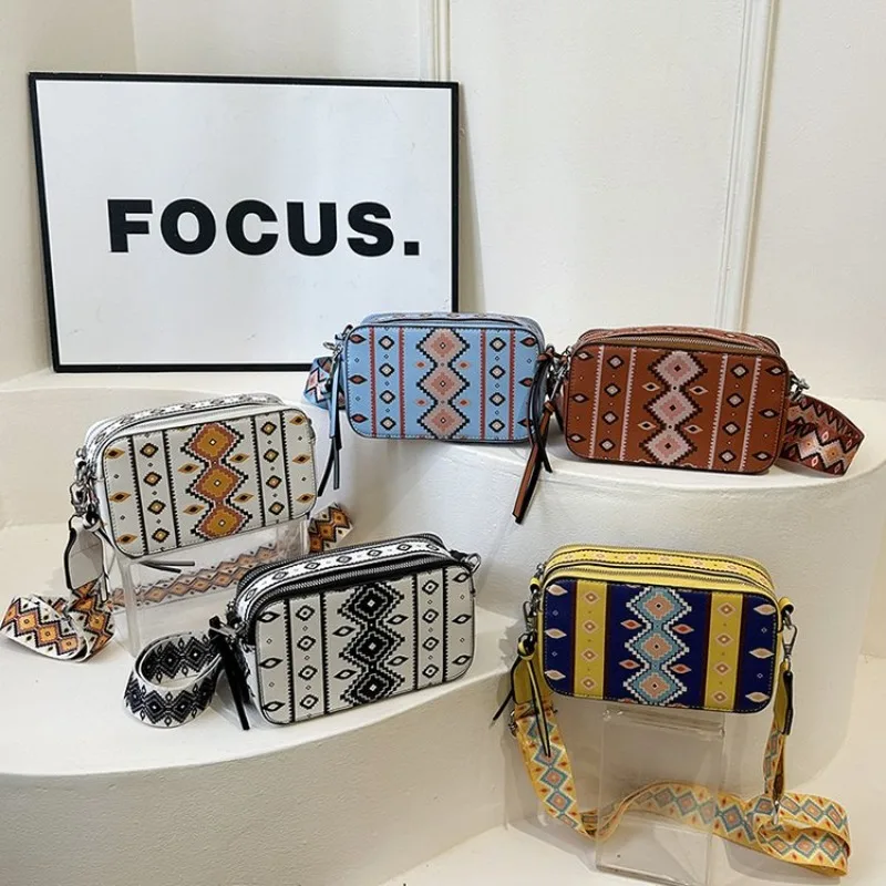 Luxury Leather Shoulder Bag Handbags For Women, Popular Messenger Style Crossbody-Bag With Elegant Classic Finish
Luxury Leather Shoulder Bag Handbags For Women, Popular Messenger Style Crossbody-Bag With Elegant Classic Finish