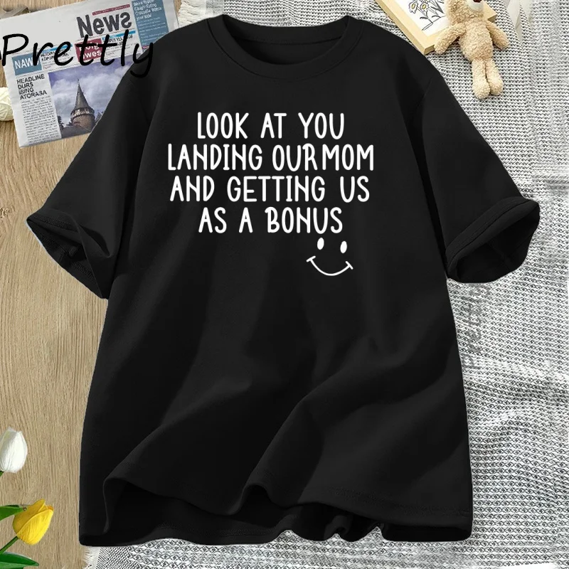 Футболка Look At You Landing Our Mom Женщины Мужчины Подарок на День отца для Step Dad Футболка Bonus Dad Футболки Летняя хлопковая одежда
Футболка Look At You Landing Our Mom Женщины Мужчины Подарок на День отца для Step Dad Футболка Bonus Dad Футболки Летняя хлопковая одежда