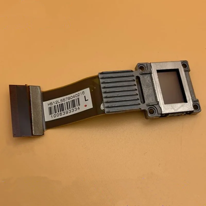 Original Projector LCD Panel H512 Single LCD Panel Fit For EB-1980WU 1985WU G6650WU G6970WU 4850WU
Original Projector LCD Panel H512 Single LCD Panel Fit For EB-1980WU 1985WU G6650WU G6970WU 4850WU