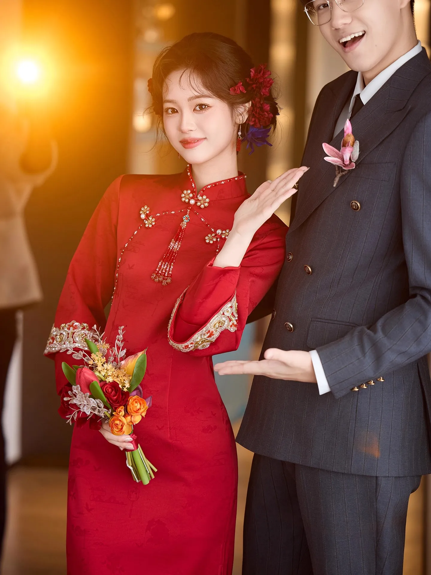 Ele Long Sve Fro Coat Wedding Dr Thiened Fce Red New Chinese Sle Engagement Ceremony Dr for Women
Ele Long Sve Fro Coat Wedding Dr Thiened Fce Red New Chinese Sle Engagement Ceremony Dr for Women