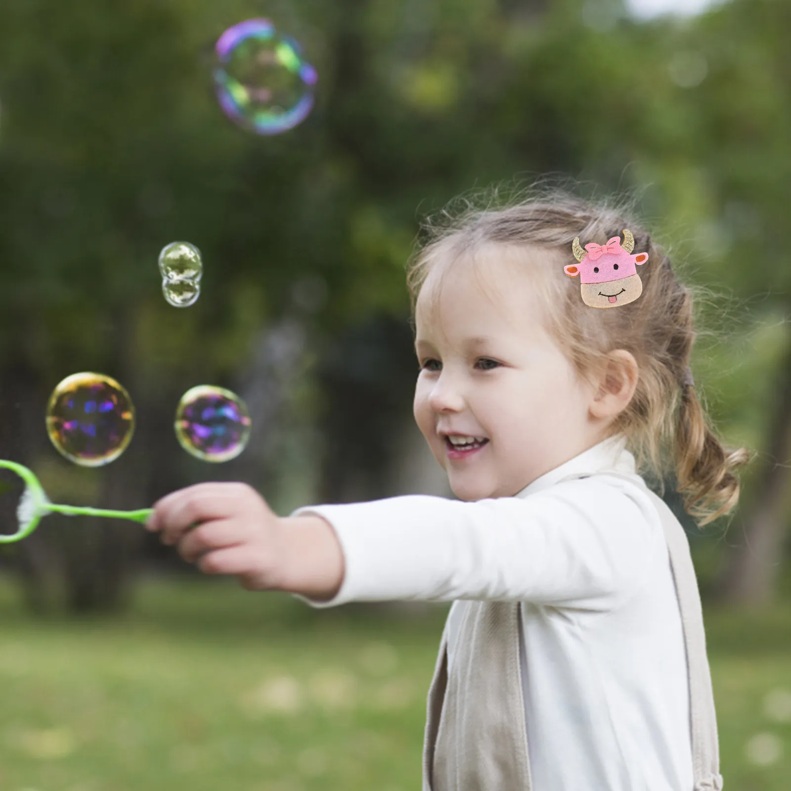 Набор из 4 заколок для волос с новогодним принтом коровы, праздничные декоративные заколки для челки, милые аксессуары для вечеринок
Набор из 4 заколок для волос с новогодним принтом коровы, праздничные декоративные заколки для челки, милые аксессуары для вечеринок