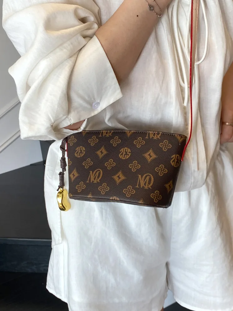 Faionable Printed Buet Bag Women's Crossbody Bag Ele Small Size Summer Handbag Casual Chic Polyester 
Faionable Printed Buet Bag Women's Crossbody Bag Ele Small Size Summer Handbag Casual Chic Polyester