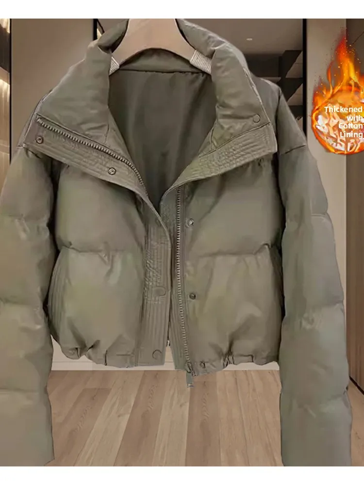 Женская утепленная хлопковая парка в корейском стиле, теплая зимняя верхняя одежда, маленький размер, универсальная, на молнии, с длинными рукавами
Женская утепленная хлопковая парка в корейском стиле, теплая зимняя верхняя одежда, маленький размер, универсальная, на молнии, с длинными рукавами