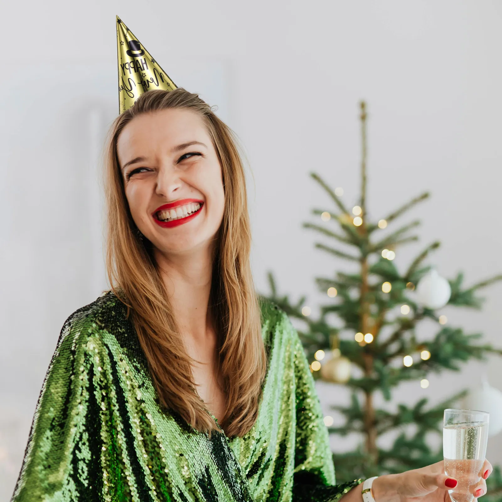 30pcs New Year Party Hats Assorted Colors Lightweight Reusable Happy New Year Cone Hat 2025 Party Favors Novelty Decorations
30pcs New Year Party Hats Assorted Colors Lightweight Reusable Happy New Year Cone Hat 2025 Party Favors Novelty Decorations