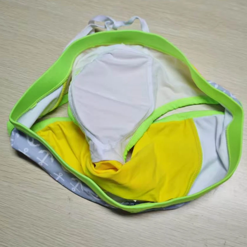 2025 Men's matching triangle swimming trunks with cup three-dimensional bag fashionable pool beach Internet celebrity UXH318-1
2025 Men's matching triangle swimming trunks with cup three-dimensional bag fashionable pool beach Internet celebrity UXH318-1
