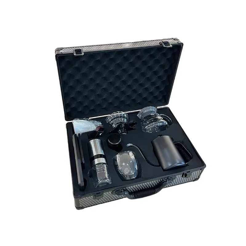 Coffee Travel Bag 1 PCS Premium Box Outdoor Travel Drip Coffee Set Gifts Set with Manual Coffee Grinder Filter Kettle Pot Scale
Coffee Travel Bag 1 PCS Premium Box Outdoor Travel Drip Coffee Set Gifts Set with Manual Coffee Grinder Filter Kettle Pot Scale