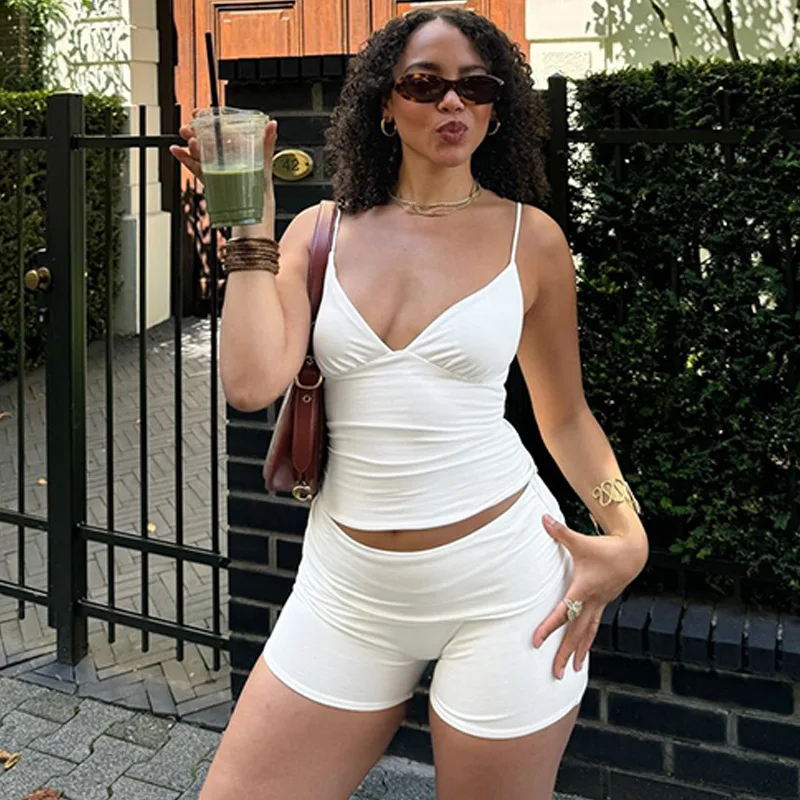Tuularose Halter Sexy Top Two Piece V Neck Sleeveless Backless Top Set Casual High Street Casual Female Shorts Two Piece Set
Tuularose Halter Sexy Top Two Piece V Neck Sleeveless Backless Top Set Casual High Street Casual Female Shorts Two Piece Set