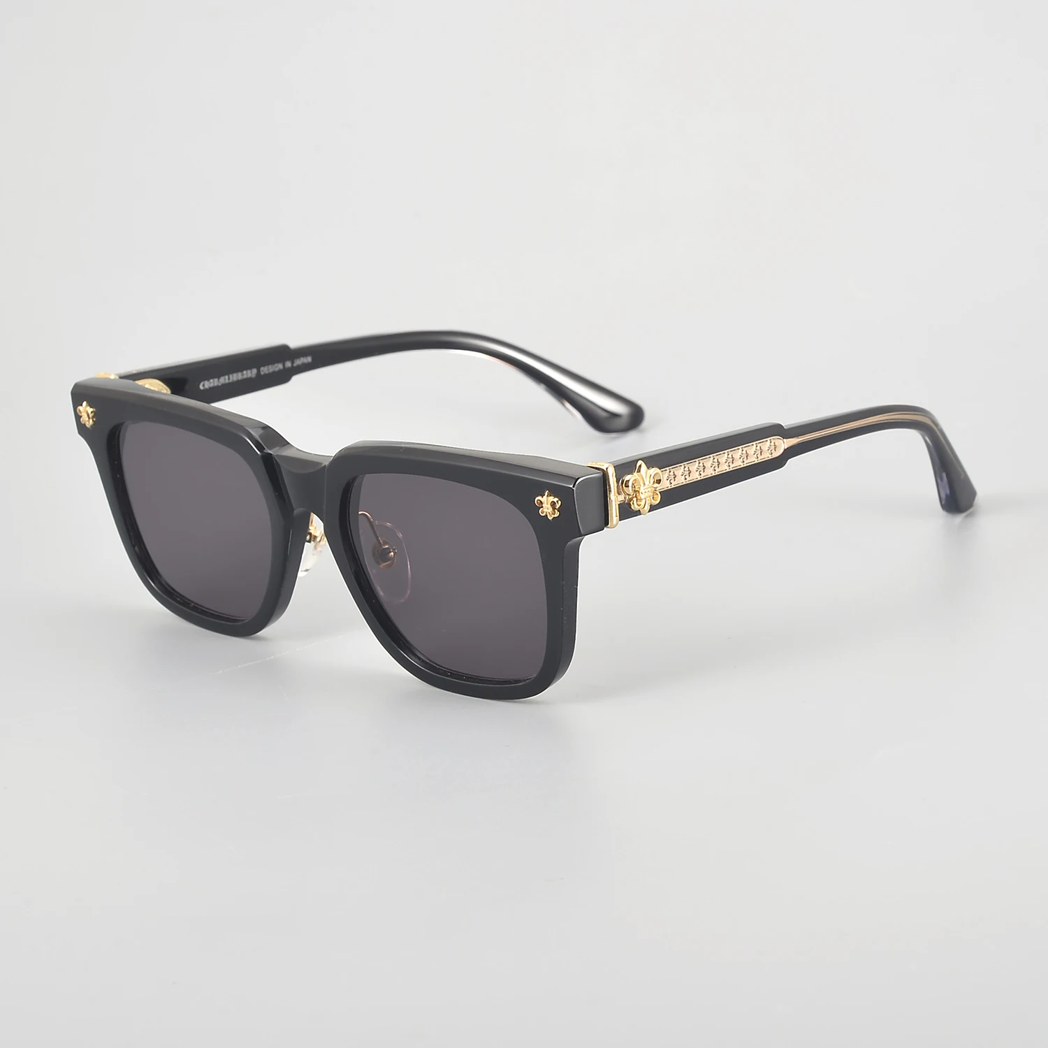 2025 Sunglasses Women Brand Designer Outdoor Luxury Men Sun Glasses Acetic Square Classic Retro UV400
2025 Sunglasses Women Brand Designer Outdoor Luxury Men Sun Glasses Acetic Square Classic Retro UV400