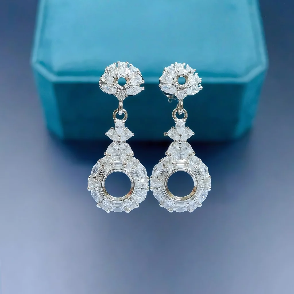 Inlay 2.5/6mm Round Stone DIY Empty Earrings Holder S925 Sterling Silver Luxury Design Fine Charm Weddings Jewelry for Woman
Inlay 2.5/6mm Round Stone DIY Empty Earrings Holder S925 Sterling Silver Luxury Design Fine Charm Weddings Jewelry for Woman