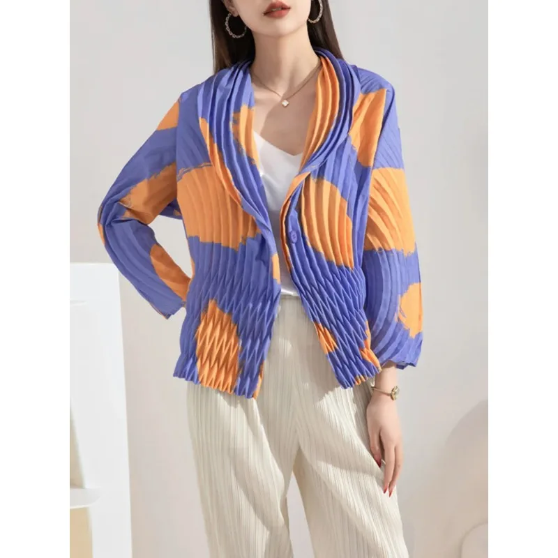 Miyake Pleated 2024 Spring and Summer New Women Thin Jacket Fashion Printing Color Blocking Retro Design Casual Female Jacket
Miyake Pleated 2024 Spring and Summer New Women Thin Jacket Fashion Printing Color Blocking Retro Design Casual Female Jacket