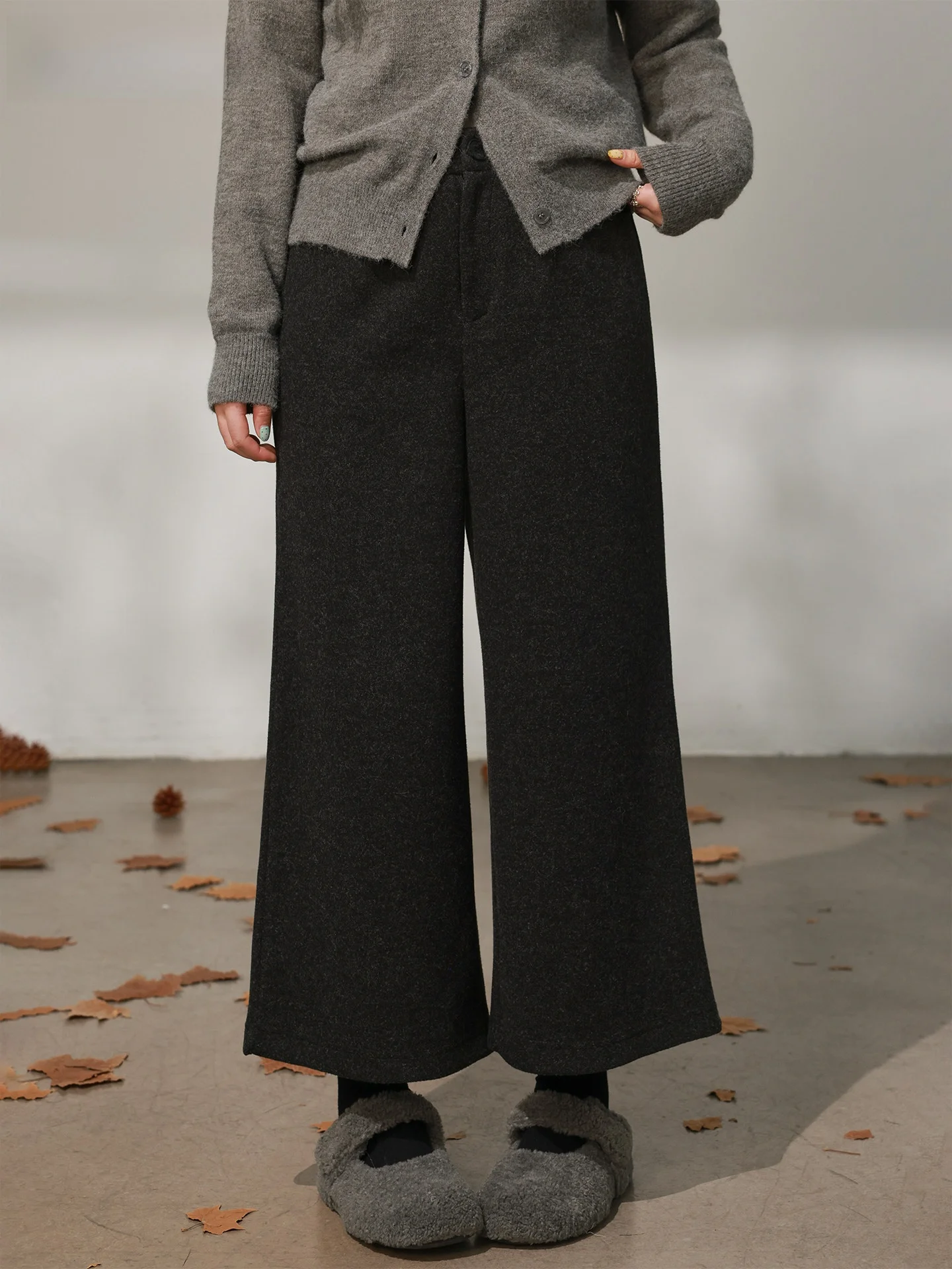 DM00 Удобные повседневные брюки больших размеров, широкие шерстяные брюки свободного кроя, осенне-зимние модные брюки с высокой талией
DM00 Удобные повседневные брюки больших размеров, широкие шерстяные брюки свободного кроя, осенне-зимние модные брюки с высокой талией