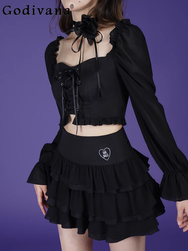 Romantic Sweet Black Square Neck Lace-up Long Sleeve Versatile Short Blouse Playful Girl Age Reduction High Waist Cake Skirt
Romantic Sweet Black Square Neck Lace-up Long Sleeve Versatile Short Blouse Playful Girl Age Reduction High Waist Cake Skirt