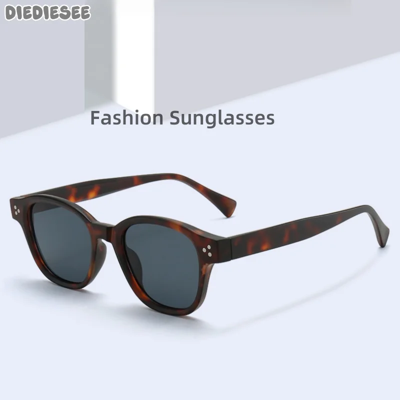 DIEDESEE Round Frame Men's And Women's Sunglasses High-end UV Resistant Glasses Fashionable High-definition Sunglasses SZ32133
DIEDESEE Round Frame Men's And Women's Sunglasses High-end UV Resistant Glasses Fashionable High-definition Sunglasses SZ32133