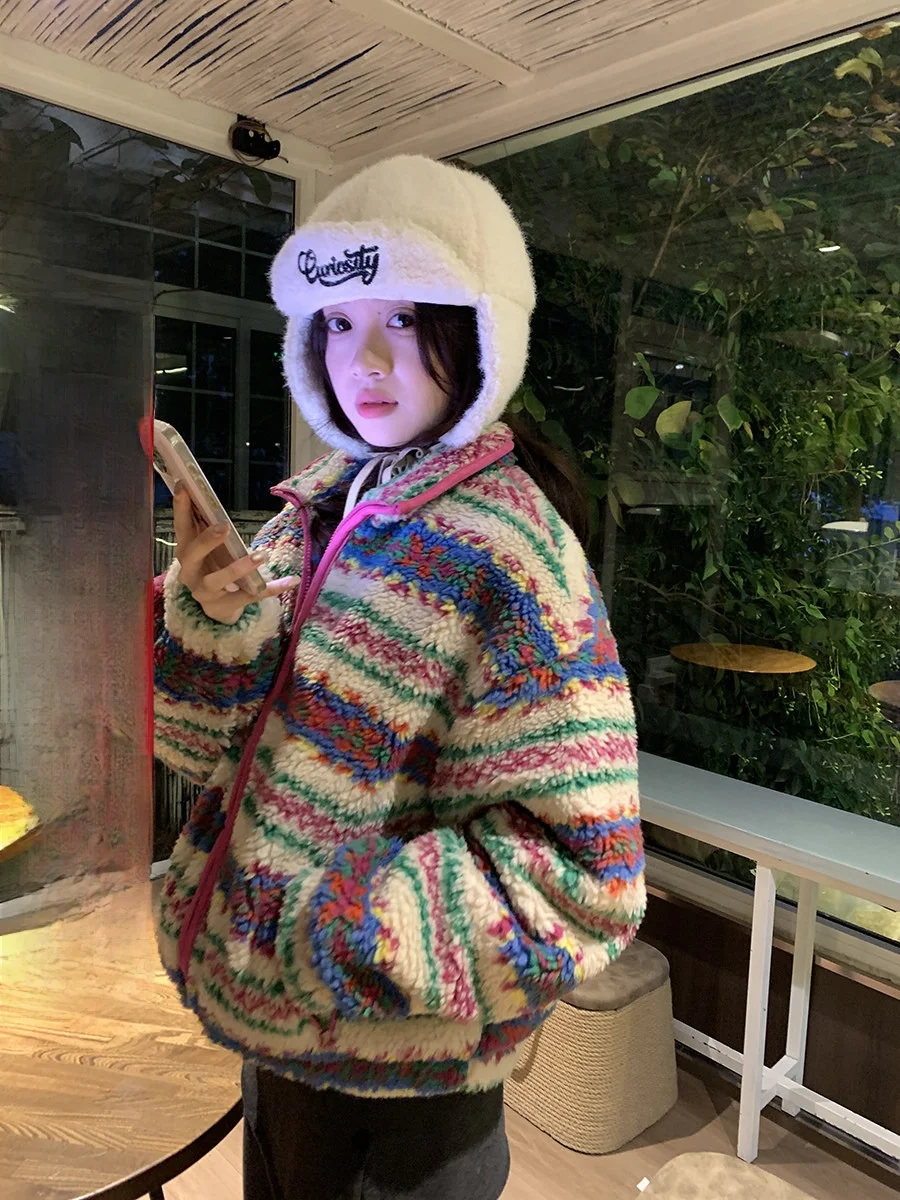 Шикарное теплое женское пальто с мехом ягненка в радужную полоску Fce Jaet, маленький размер, осенне-зимнее хлопковое пальто, свободный крой в Корейском стиле
Шикарное теплое женское пальто с мехом ягненка в радужную полоску Fce Jaet, маленький размер, осенне-зимнее хлопковое пальто, свободный крой в Корейском стиле