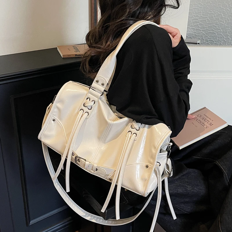 Retro Design PU Leather Shoulder Bags For Women 2026 Winter Trend Female Crossbody Bag Lady Handbags And Purses Retro Tote Bags
Retro Design PU Leather Shoulder Bags For Women 2026 Winter Trend Female Crossbody Bag Lady Handbags And Purses Retro Tote Bags