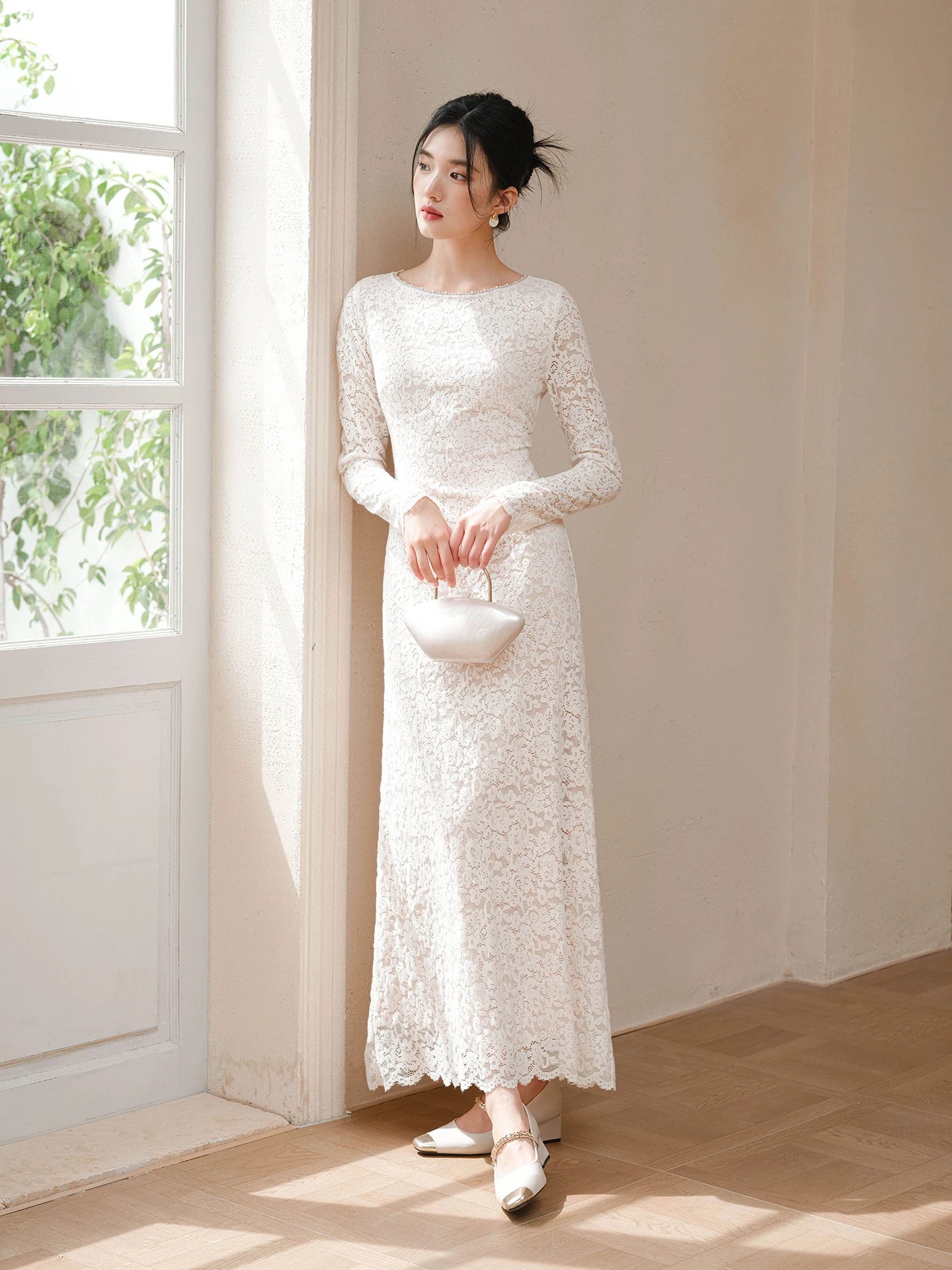 Новое китайское женское платье-ханьфу с кружевной отделкой, длинными рукавами, макси-юбкой, круглым вырезом и застежкой-молнией, подчеркивающее талию
Новое китайское женское платье-ханьфу с кружевной отделкой, длинными рукавами, макси-юбкой, круглым вырезом и застежкой-молнией, подчеркивающее талию