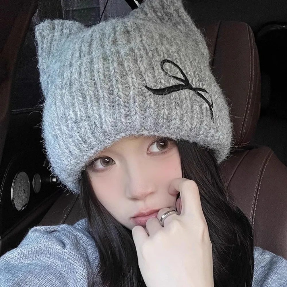 Casual Solid Color Cat Ear Beanie Thickened Keep Warm Knitted Woolen Hat All-match Korean Style Knitted Skullies Ladies
Casual Solid Color Cat Ear Beanie Thickened Keep Warm Knitted Woolen Hat All-match Korean Style Knitted Skullies Ladies