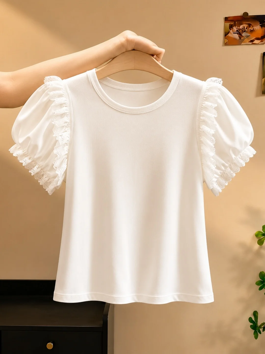 Chic Lace Splice Short Sleeve T-Shirt Commute Versatile Design Summer Top Korean Style Straight Cut Versatile Summer Shirt
Chic Lace Splice Short Sleeve T-Shirt Commute Versatile Design Summer Top Korean Style Straight Cut Versatile Summer Shirt