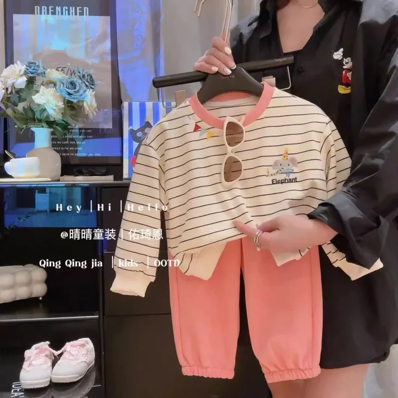 Children's Outfit New Spring and Autumn Girls' Fashion Cute Little Elephant Striped Sweatshirt+Casual Pants Two-Piece Set
Children's Outfit New Spring and Autumn Girls' Fashion Cute Little Elephant Striped Sweatshirt+Casual Pants Two-Piece Set