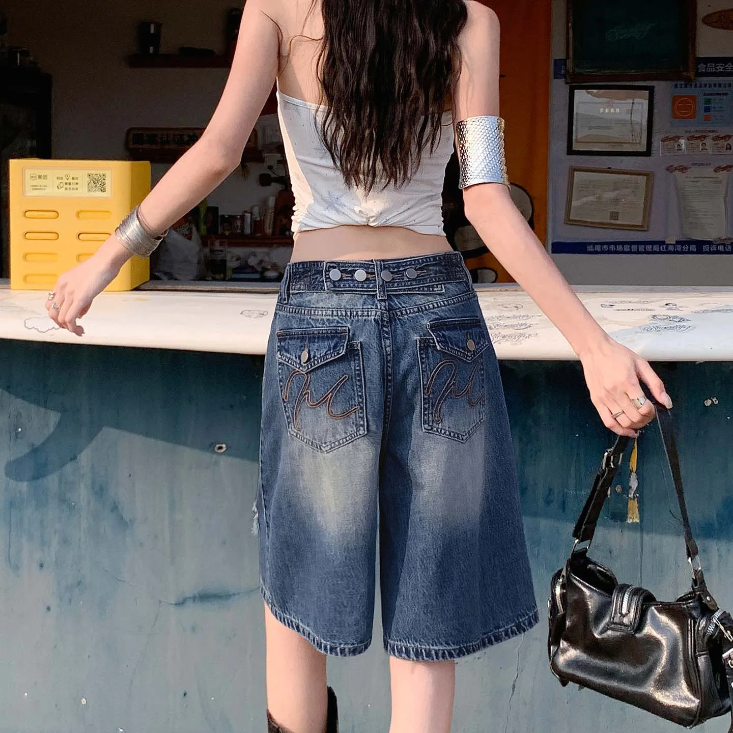 American Retro Wide Leg Denim Shorts Loose plus Size Summer High Waist Conceal Meat Short Stature Straight Tube Pants
American Retro Wide Leg Denim Shorts Loose plus Size Summer High Waist Conceal Meat Short Stature Straight Tube Pants
