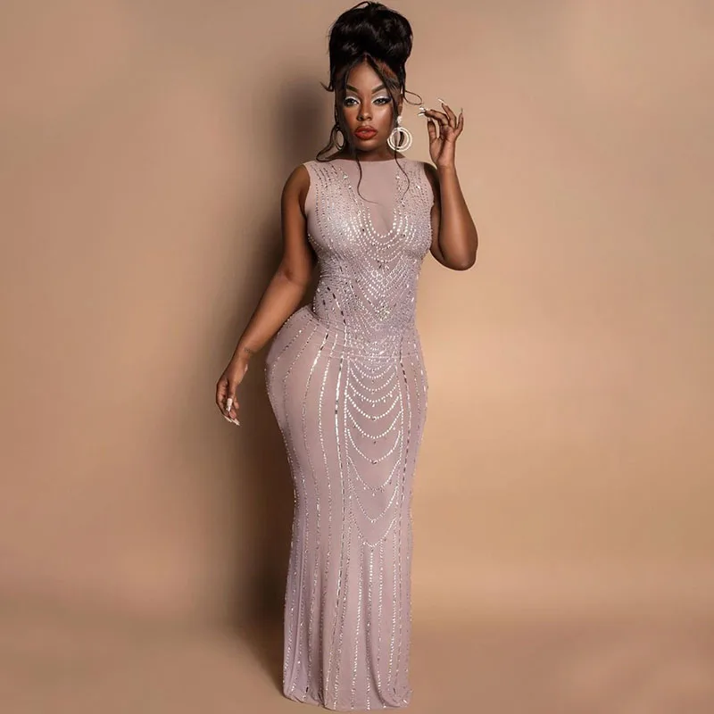 Sexy Crystal Rhinestones Bodycon Maxi Dress Women Evening Wedding Long Dress Mesh See Through Nightclub Party Birthday Dress
Sexy Crystal Rhinestones Bodycon Maxi Dress Women Evening Wedding Long Dress Mesh See Through Nightclub Party Birthday Dress