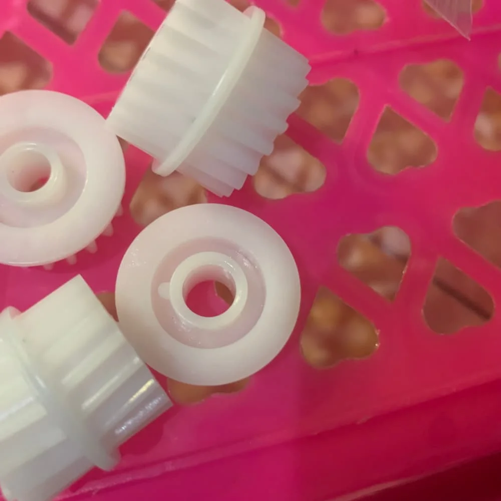 10 компл. RU5-0956 RU6-0965 RU5-0958 RU5-0959 RC2-0657 RC2-7812 Приводная шестерня фьюзера для HP LaserJet P3015 P3015dn M521 M525
10 компл. RU5-0956 RU6-0965 RU5-0958 RU5-0959 RC2-0657 RC2-7812 Приводная шестерня фьюзера для HP LaserJet P3015 P3015dn M521 M525