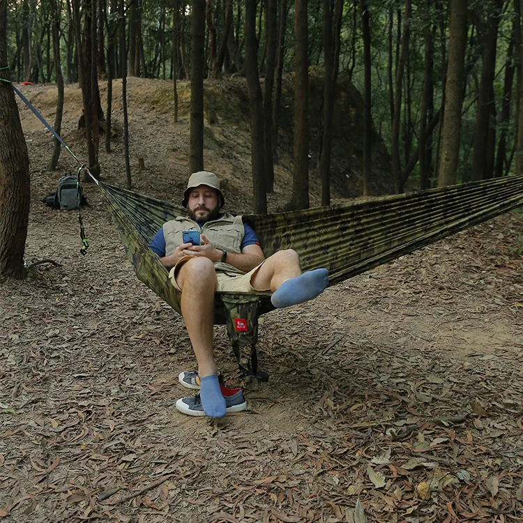 Parachute Camping Nylon Aerial Hammock Swing with Tree Strap Outdoor Portable Camping Hammock Custom logo
Parachute Camping Nylon Aerial Hammock Swing with Tree Strap Outdoor Portable Camping Hammock Custom logo